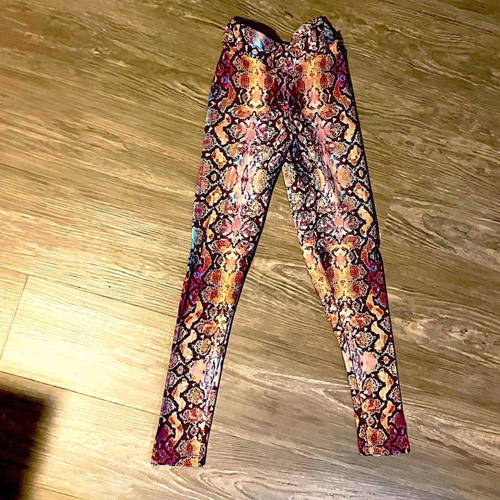 Lici fit leggings size small